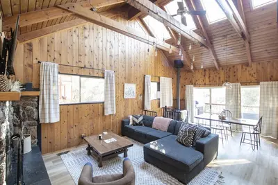 Image de Idy Hideaway: Picturesque Mountain Cabin in Perfect Location