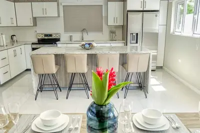 Sbs Modern Seaview Villa - 5 bed\/4bath with Private Pool and Chef Included