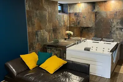 Image de Suite romantique avec baignoire balnéothérapie