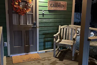 Image de Casa de Carmen! 3 bedroom Modern Cabin with a view and Hot Tub!