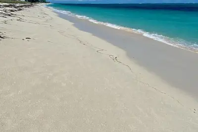 100 Steps to Beautiful Grace Bay Beach! !