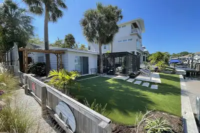 Image de Canal front cottage on Siesta Key! \n