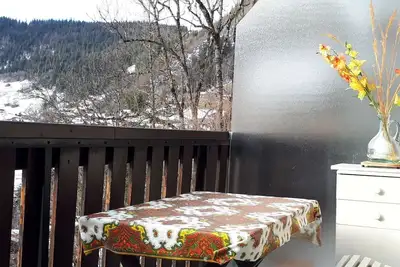 Image de Studio  belle vue sur les montagnes