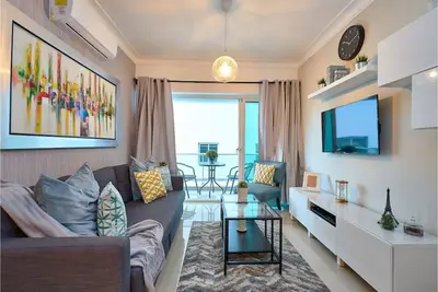 Image de Modern & Cozy place w/pool & Parking in Downtown