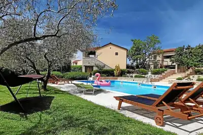 Image de Appartement de vacances avec grande piscine
