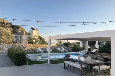 Image de Luxury Villa with pool in an authentic, Greek village. Close to Faliraki & beach