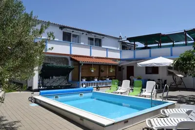 Image de Appartement dans Tribunj avec terrasse, Climatisation, Wifi (5034-1)