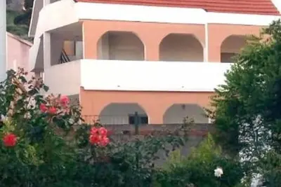 Image de Appartement dans Tribunj avec terrasse, Climatisation, Wifi (5038-4)