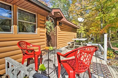 Image de Cozy Retreat w\/ Fire Pit < 1 Mi to Mille Lacs Lake