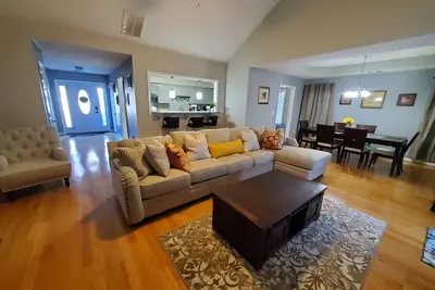 Image de Warm, Charming, Relaxing stay in Lawrenceville.