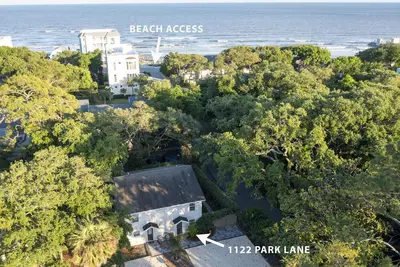 Image de Sunny Dayz - 4 bedrooms, 2 kitchens, 2 living rooms