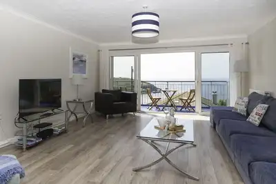 Image de Beachside Property - Serene Sea Side View