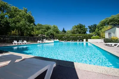 Image de Chalet 3, la clé des champs avec piscine, animations l'été et très belle vue
