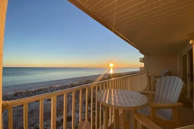 Image de Gulf Front! Amazing views- directly on the Ocean!
