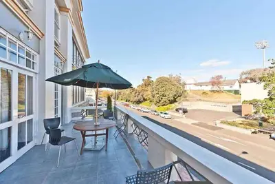 Image de Unwind @ Whanganui Queen Suite with Lounge