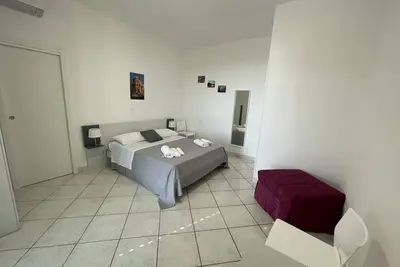 Crispi House-Clear Room