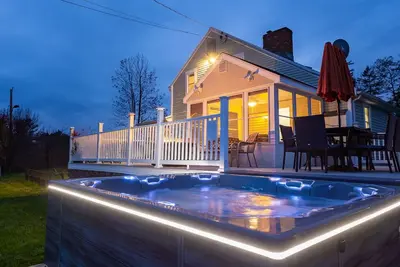 Image de Your peaceful, private retreat, escape with friends & family! Incredible views!