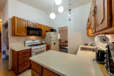Image de Spacious Home by Tysons Corner