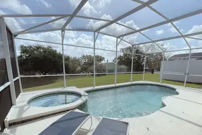 Image de Gorgeous Home with Pool and Spa. Not overlooked at rear. 3 bedrooms and 2 bath