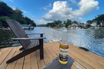 Image de Lakeside Home w/Lake Access, Dock & Water Views!