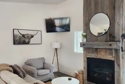 Image de Modern Farmhouse Apartment in Town /Dog Friendly