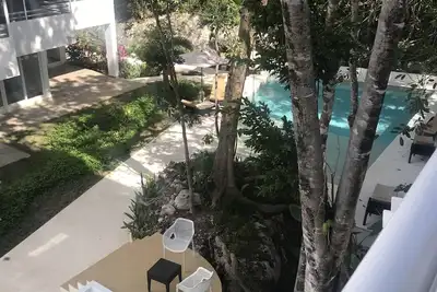 Image de Brand new 2 bedroom condo with lock off bedroom. Enjoy the screened in porch