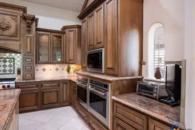 Image de 3million Luxury Manor+Sportcourt+Theater+Gym+Golf