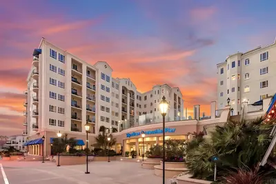 Image de Oceanside Pier Resort  - Many Dates Available!