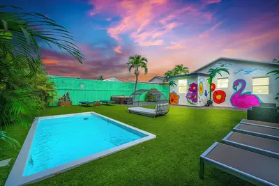 Image de La Casa Flora | Private | Pool+Hot tub | Sleeps 18