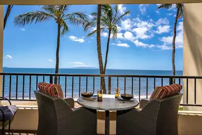 Image de Luxury Ocean Front Living -- 180 Degree Direct Ocean View -- Best in Kihei