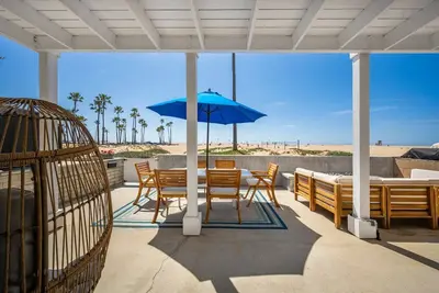 Image de 5 Bedrooms on the Boardwalk w/4 Car Garage/Firepit
