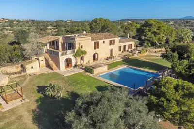 Image de Appartement de vacances \"Es turo de Cabrera\" avec jardin, piscine et climatisation