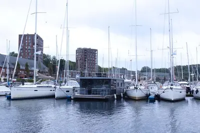 Image de Houseboat Fjord Meeresbrise with roof terrace in Flensburg