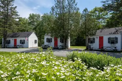 Image de Open Hearth Inn Cottage 8 - 10 min to Acadia!