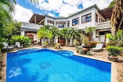 Image de Family Paradise 5-Br Villa w/private pool Steps from Beach and Tamarindo Town