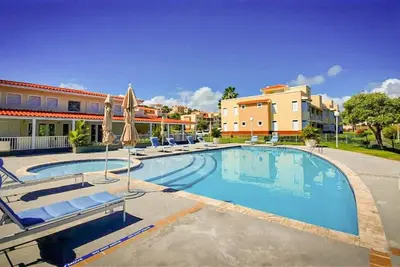 Image de 3br Humacao condo with rooftop oasis near beach