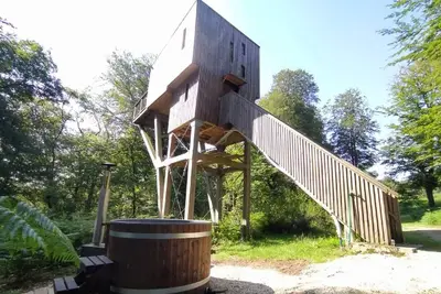 Image de Cabane Arbre (9m) & Spa privatif 4/5 pers