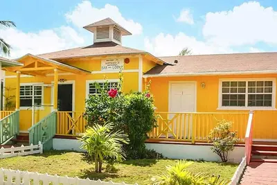 Deluxe Queen Studio, Nathan's Lodge, Andros Resort