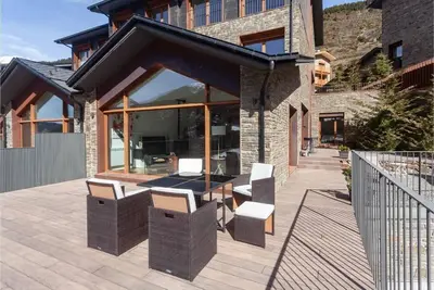 Image de Exclusive Ski Chalet with 24\/7 Concierge Service
