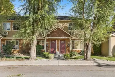 Image de Cozy condo within walking distance to downtown Coeurdalene and the lake
