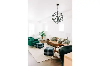 Beautiful Bozeman Bound. Hosting #Str20-00314