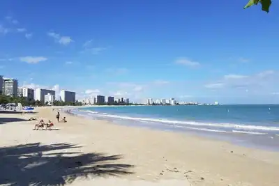 Image de Close to airport, Isla Verde beach and main attractions