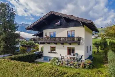 Image de Appartement avec grand jardin Ă 10 minutes de Kaprun