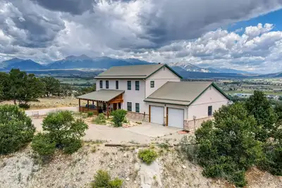 Image de Dog Friendly Scenic Salida Getaway - Minutes to Mountain Bike Trails and downtown Salida