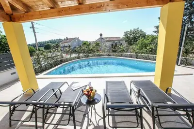 Image de Maison de vacances chic avec piscine pour 6
