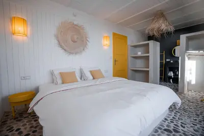 Image de Unique Ocean view Yellow cabin with private pool
