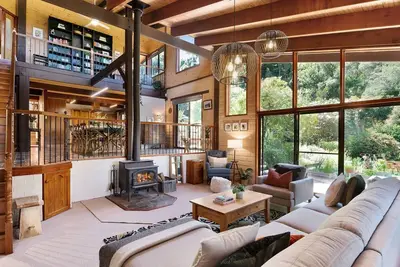 Image de Mungari - Spectacular mud brick family home hidden in the rainforest