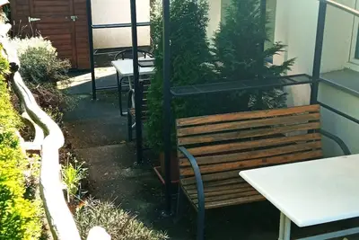 Image de Guesthouse Rand Berlin - Nussbaum for 3 adults or 2 adults + 2 children up to 12 years.