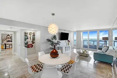 Image de The Audrey! Penthouse Direct Water View, 2 Bedroom Condo, Bonus 3rd Jr Room!