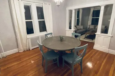 Image de Newly Renovated Home For Rent